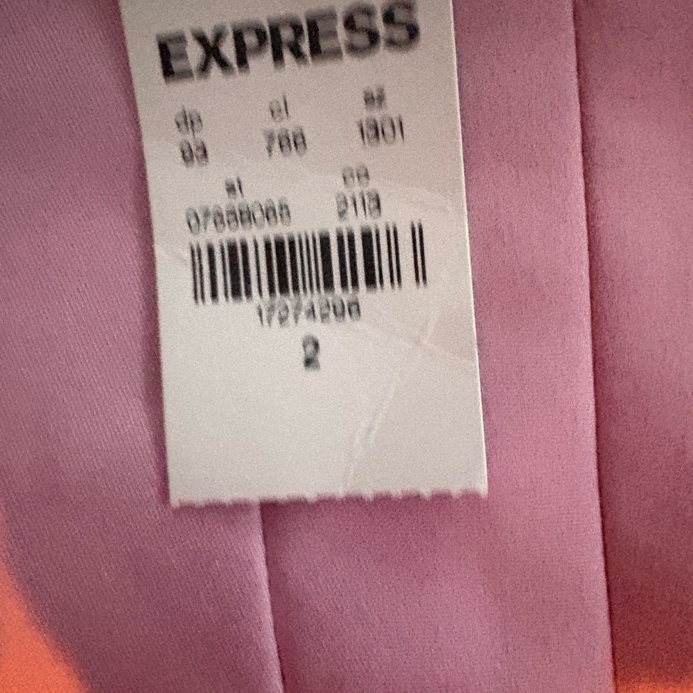 Express NWT Women's Pink Knee Length Skirt - Lined, with Slit in back - Picture 3 of 9